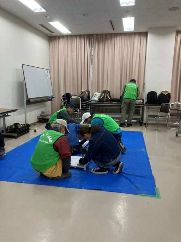 竹あかり作り 251101