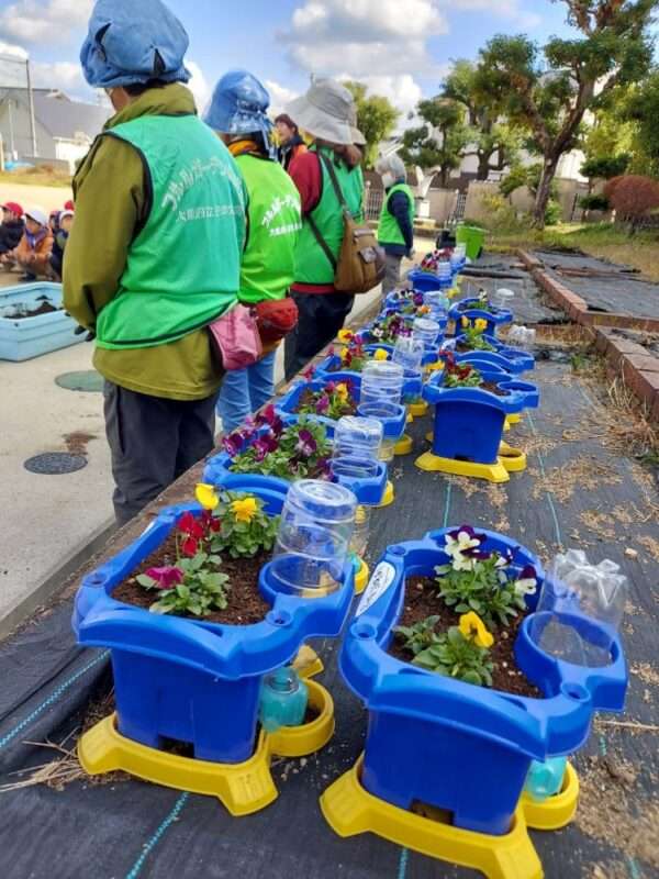 学校ガーデニング 251119